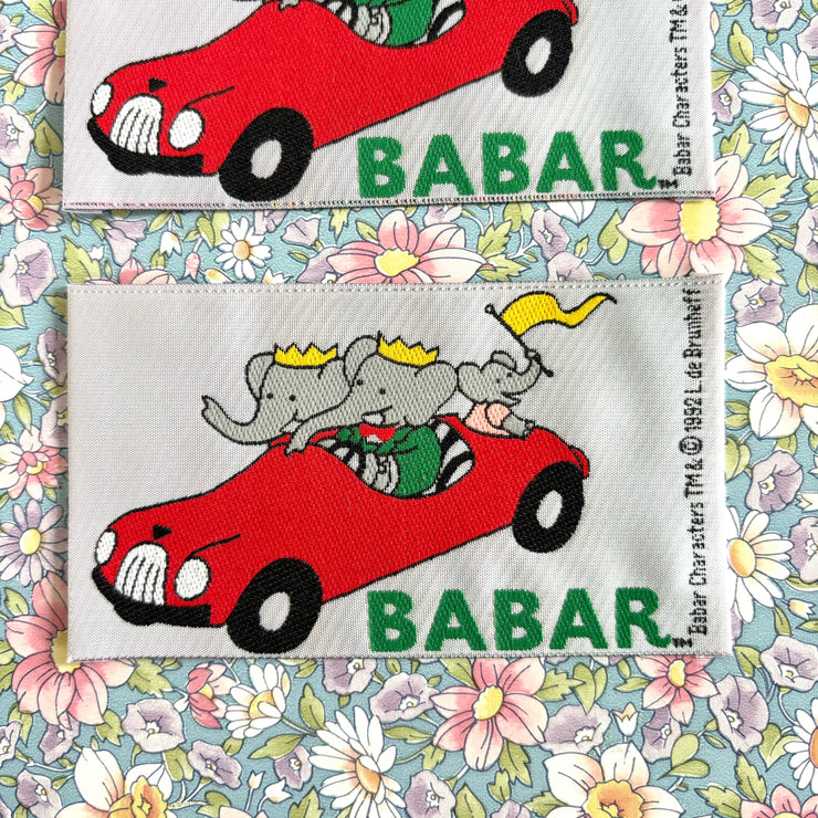 Patch Babar en voiture