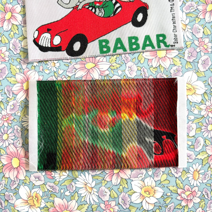 Patch Babar en voiture