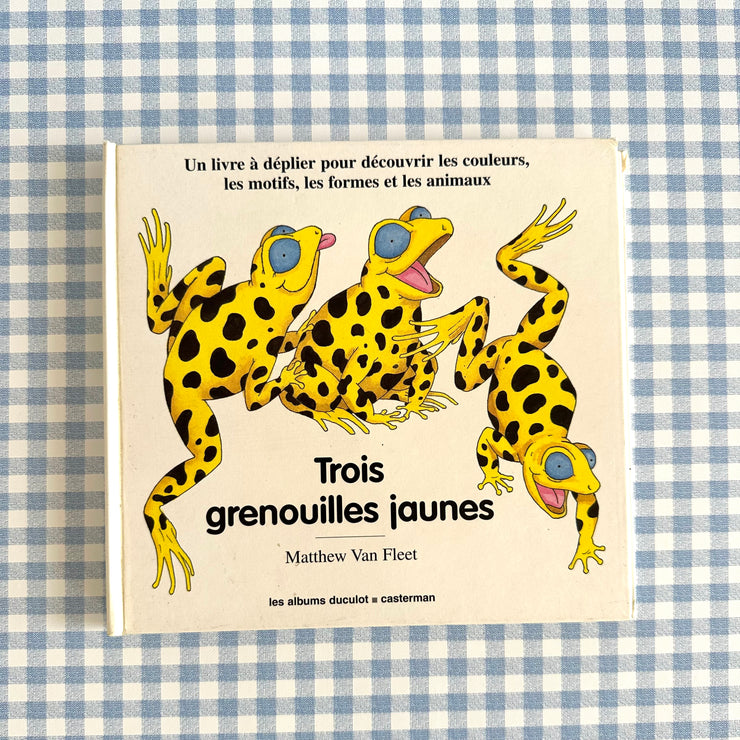 Livre 3 grenouilles jaunes